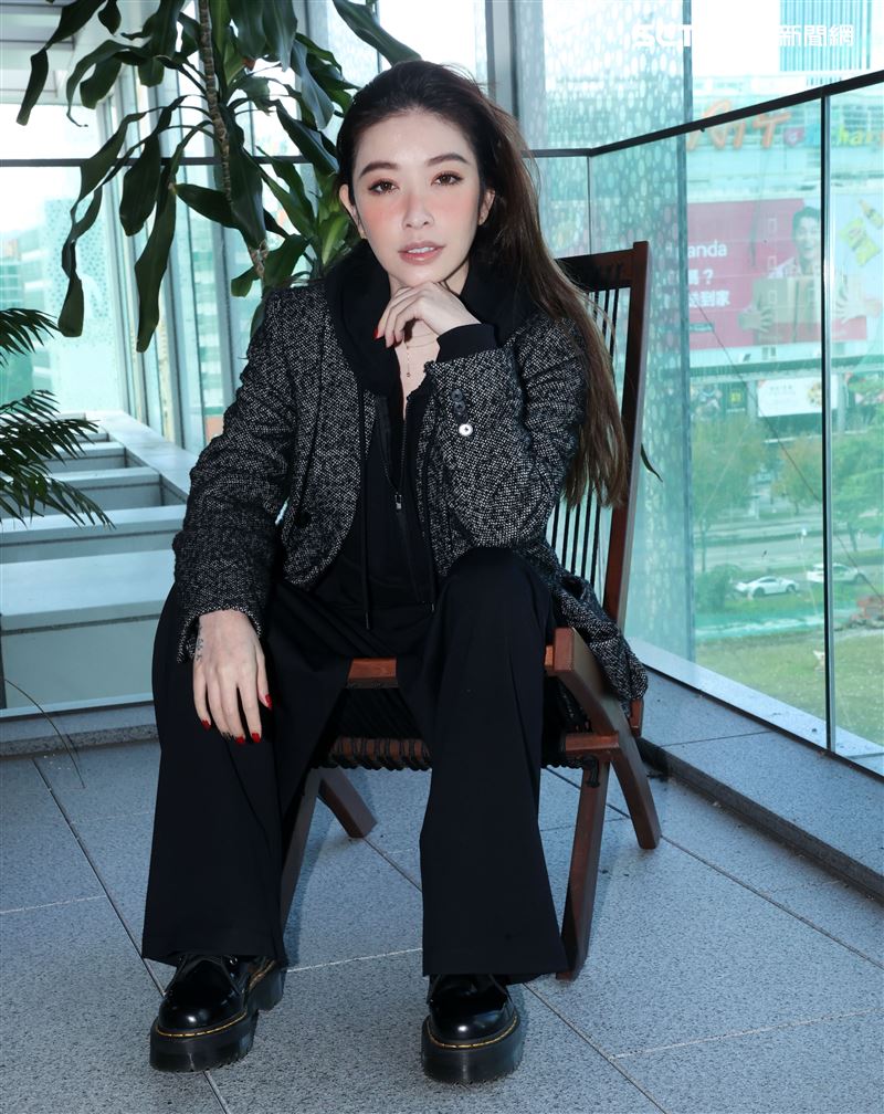 許維恩三立新聞網專訪。（記者邱榮吉/攝影）