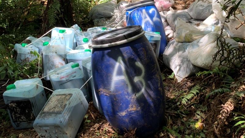 重金屬廢液扔翡翠水庫　8業者遭起訴