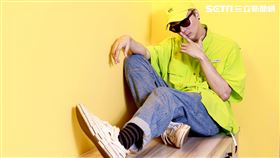 金鐘視覺設計總監廖人帥、平面視覺設計吳建龍接受三立新聞網專訪。（圖／記者林士傑攝影）