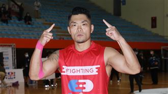 獨／淚崩小巨蛋？全明星李玖哲吐真言