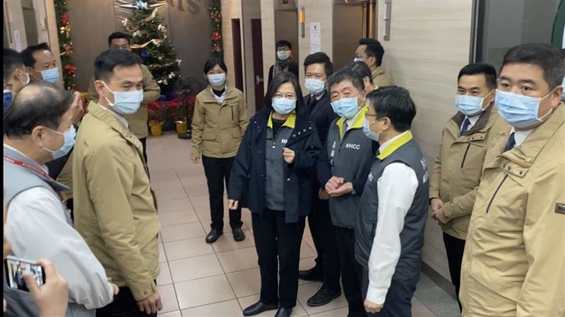 突訪指揮中心　總統蔡英文說了這些話