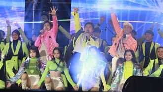 胡瓜嗨喊「後面的朋友」　網全笑死了