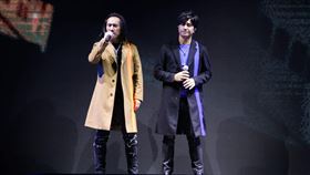 動力火車,桃園,天氣,冷,朋友,打招呼。（圖／華研提供）