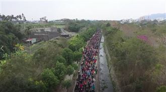 元旦最夯！搶紫南宮錢母人龍排7公里