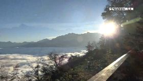 文 各地追曙光1200