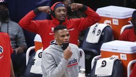 ▲威斯布魯克（Russell Westbrook）沒有上場，巫師拿下本季首勝。（圖／美聯社／達志影像）