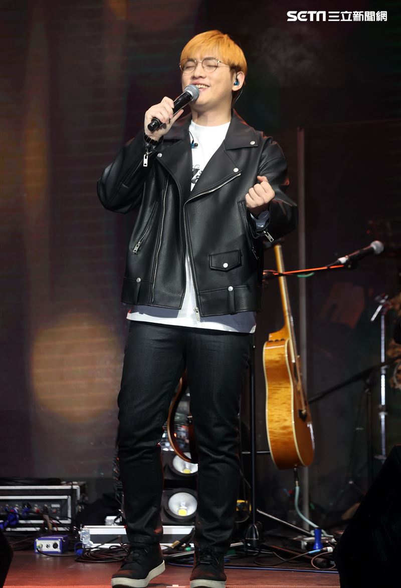 邱振哲「失戀學」期末考演唱會。（記者邱榮吉/攝影）