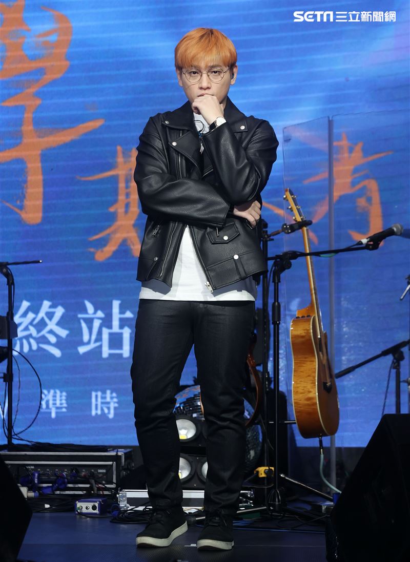邱振哲「失戀學」期末考演唱會。（記者邱榮吉/攝影）