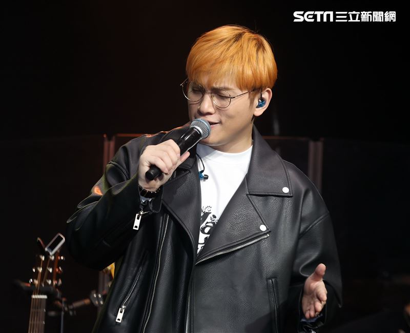 邱振哲「失戀學」期末考演唱會。（記者邱榮吉/攝影）