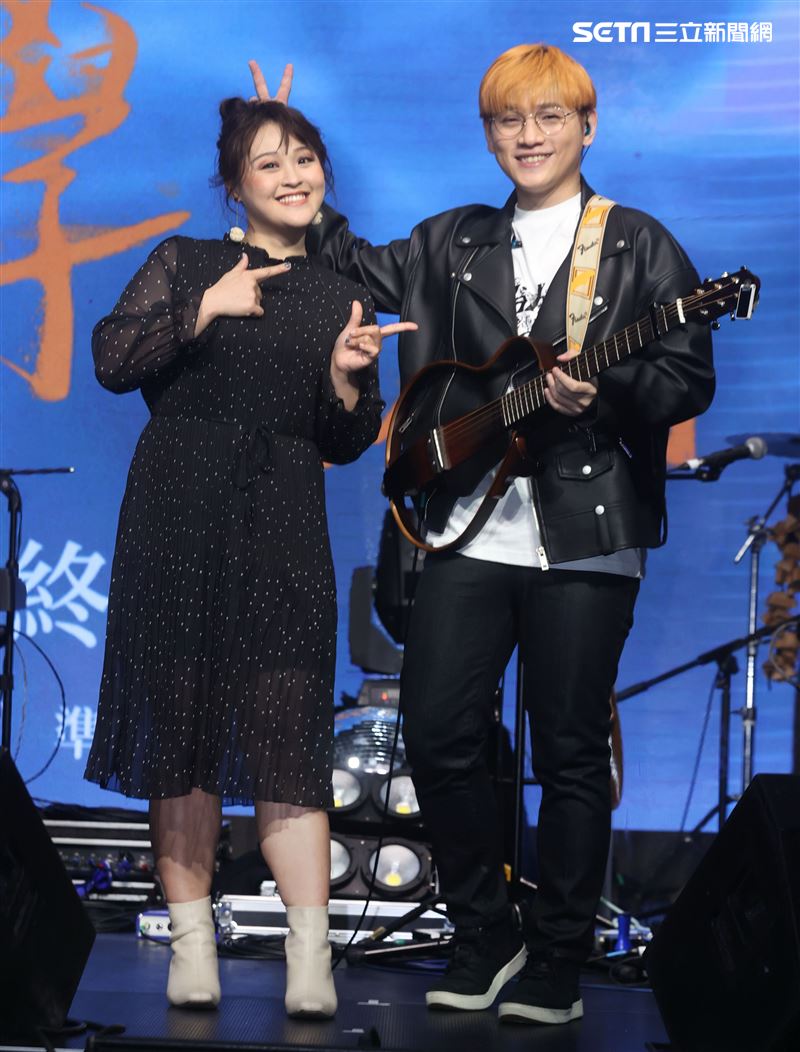 邱振哲「失戀學」期末考演唱會總彩排，特別嘉賓許莉潔。（記者邱榮吉/攝影）