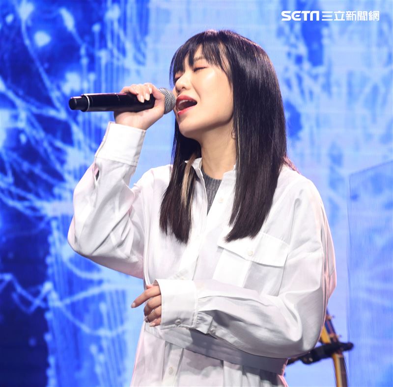 邱振哲「失戀學」期末考演唱會總彩排，特別嘉賓孫盛希。（記者邱榮吉/攝影）