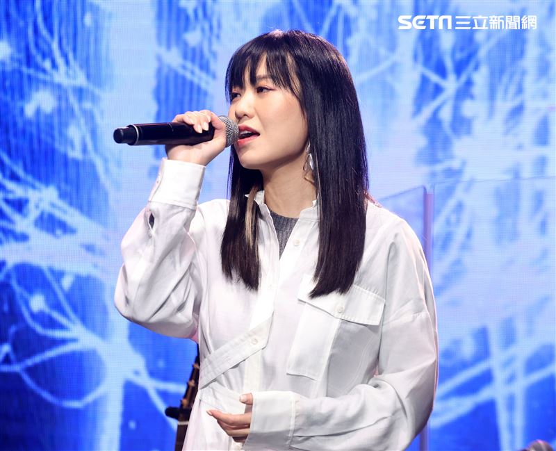 邱振哲「失戀學」期末考演唱會總彩排，特別嘉賓孫盛希。（記者邱榮吉/攝影）