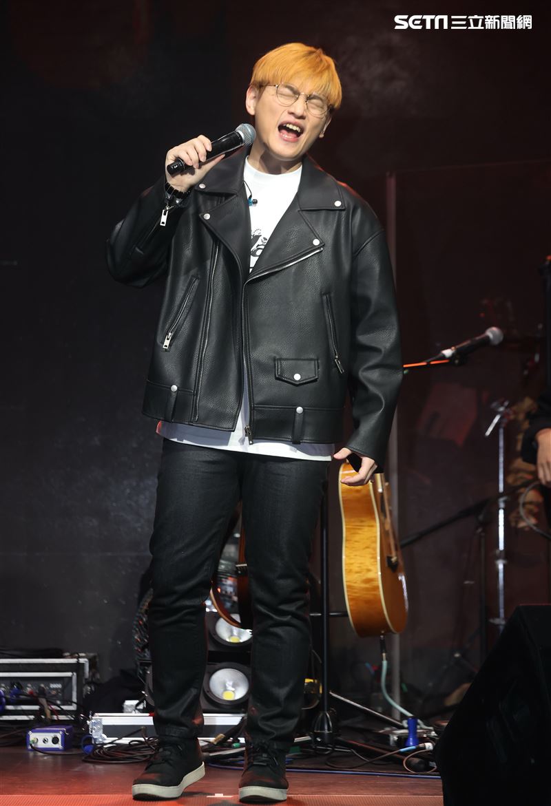 邱振哲「失戀學」期末考演唱會。（記者邱榮吉/攝影）