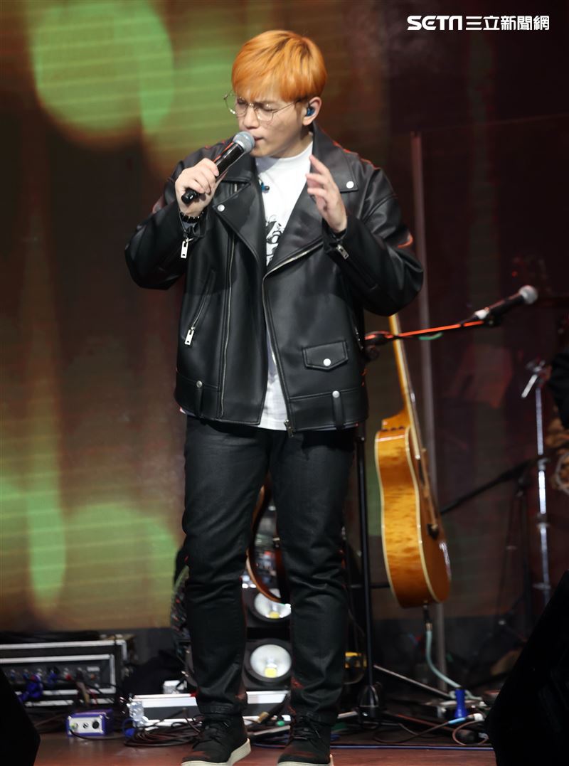 邱振哲「失戀學」期末考演唱會。（記者邱榮吉/攝影）