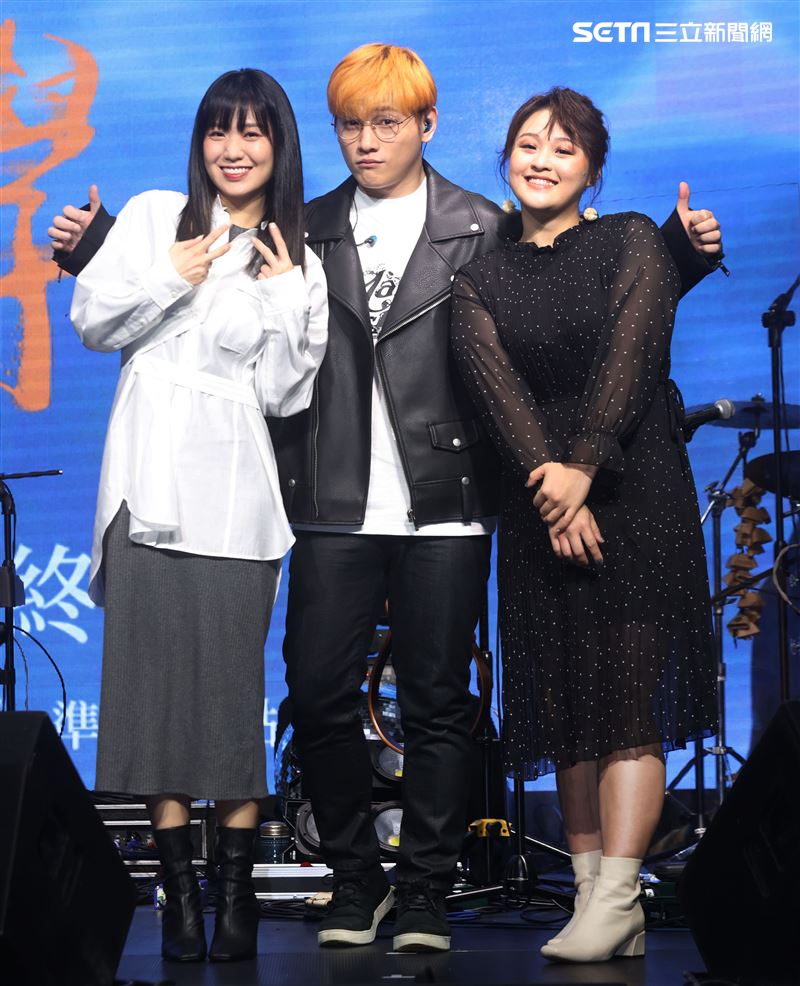 邱振哲「失戀學」期末考演唱會總彩排，特別嘉賓孫盛希、許莉潔。（記者邱榮吉/攝影）