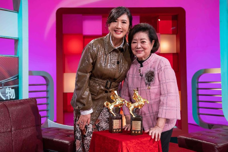 金馬影后陳淑芳曾接受主持人方念華（左）專訪。（圖／TVBS提供）