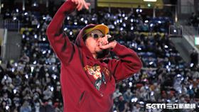 ▲富邦勇士主場首戰，邀請嘻哈歌手熱狗賽後演唱。（圖／記者劉彥池攝影）