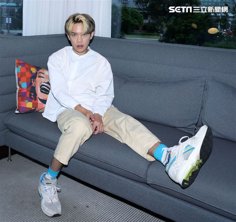 楊士弘三立新聞網專訪。（記者邱榮吉/攝影）