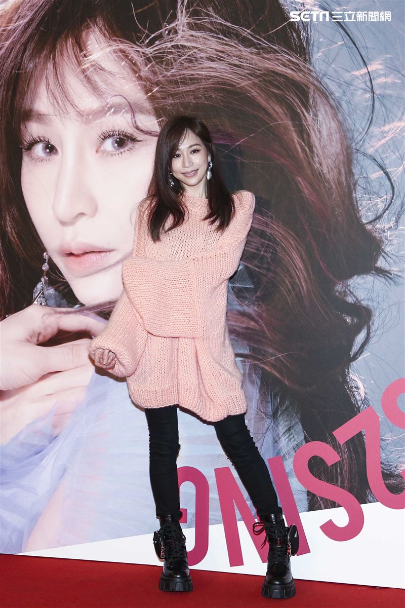 王心凌「愛．心凌巡迴演唱會旗艦版」小巨蛋演唱會慶功記者會。（圖／記者楊澍攝影）