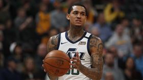 影／菲裔一哥「怒推裁判」70萬蒸發
NBA,猶他爵士,Jordan Clarkson,裁判,罰款,技術犯規,菲律賓
美聯社／達志影像