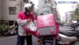 外送員遭減薪20％!  業者:配合政府指導