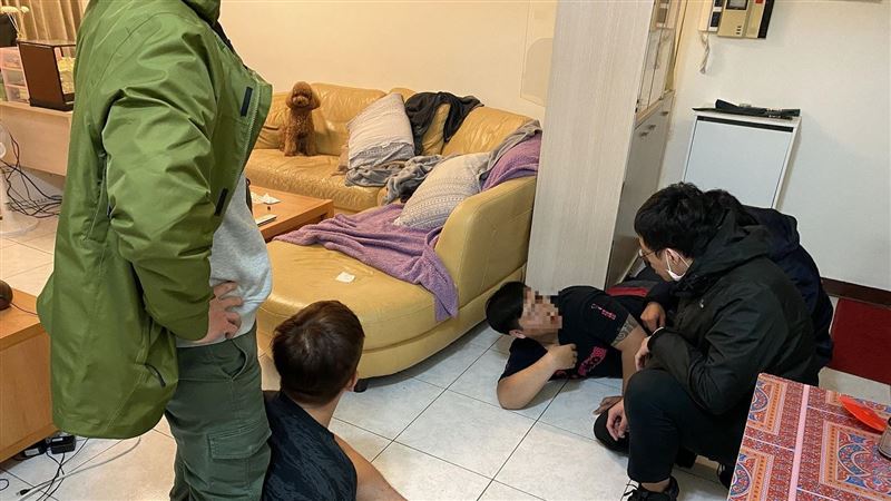 幫友辦卡沒知會！3煞設局逼男簽本票