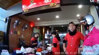 逆風挺鴨肉店！嗆爆女外送：欠打剛好