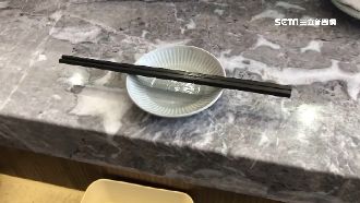 專家揭筷子2狀況成毒素溫床：吃下就致癌