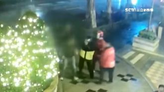 嫌菜飯冷掉　男子怒刺外送員！畫面曝