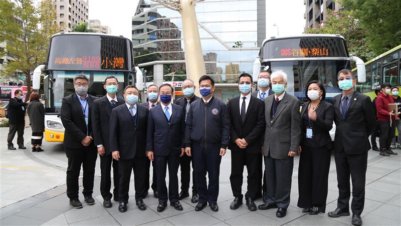 今天起　全台5路線公車開放行動支付