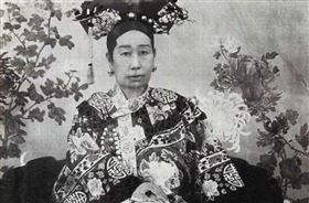 慈禧權傾朝野，野心很大。（圖／翻攝自百度百科）