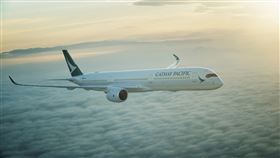 國泰航空7日宣布，將由1月12日起恢復運作由香港前往倫敦希斯路（LHR）的航班。（圖／國泰航空提供）