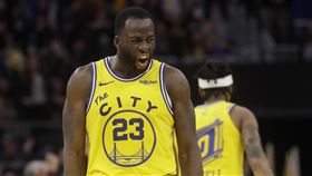 人體工學？嘴綠「空中拉手」重摔可愛
NBA,金州勇士,Draymond Green,人體工學
美聯社／達志影像