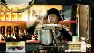 玖壹壹秀廚藝狂出包　自己都嫌難吃