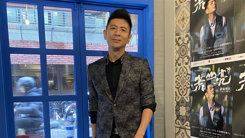 金曲歌王緊急送醫　喉嚨遭氯嗆到灼傷