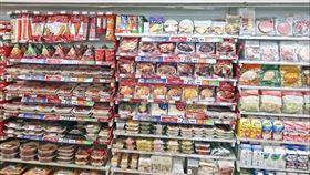 民眾認為，即時品牌「媽媽食堂」的名稱涉及性別歧視，希望公司能夠改名。（圖／翻攝自「お母さん食堂」官網） 