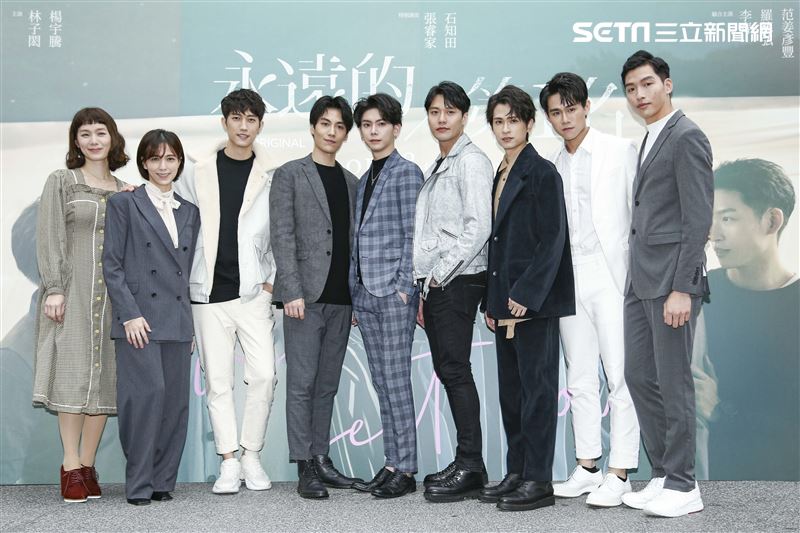 《永遠的第一名》首映記者會，許乃涵(左起)、辛樂兒、范姜彥豐、林子閎、楊宇騰、張睿家、石知田、李齊、羅德弘出席。（圖／記者楊澍攝影）