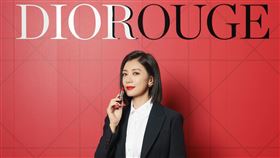 賈靜雯出席代言記者會。（圖／迪奧提供）