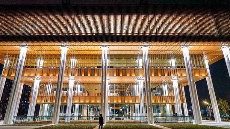 台南最美圖書館開幕　宛如空中藝術品