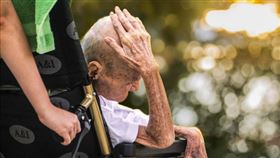 老人家，長照，長輩。（圖／翻攝自Pixabay）