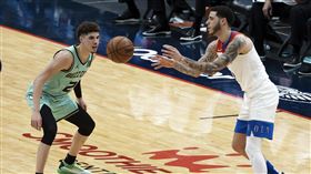 ▲「球三弟」和「球哥」首度在場上對決。（圖／美聯社／達志影像）