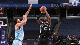 ▲勒維特（Caris LeVert）飆43分。（圖／翻攝自籃網推特）