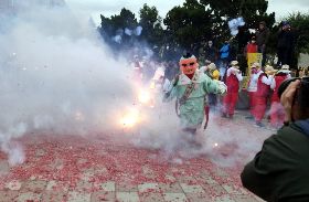 炸寒單拚北港犁炮　台灣9大百年宮廟齊