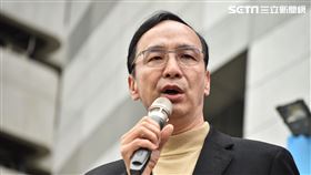 國民黨元旦升旗 朱立倫 江啟臣（圖／記者李國綸攝影）