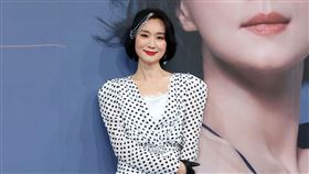 坣娜出道35年，將首度舉辦大型個唱，並且將在下週迎接55歲生日，可說是雙喜臨門。（記者邱榮吉/攝影）