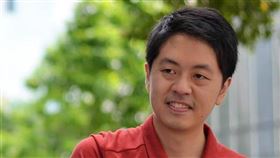 媒體報導，港府正研究起訴或拘捕協助前立法會議員許智峯（圖）流亡海外的丹麥政界人士。（圖／翻攝自facebook.com/huichifung913）
