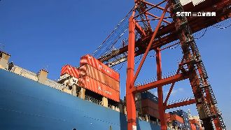 長榮海運年終10個月　航空0年終