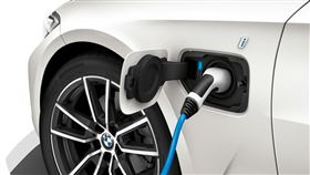 ▲BMW PHEV插電式油電。（圖／翻攝BMW網站）