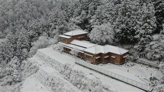 不輸「寂寞派出所」　這雪景彷彿日本