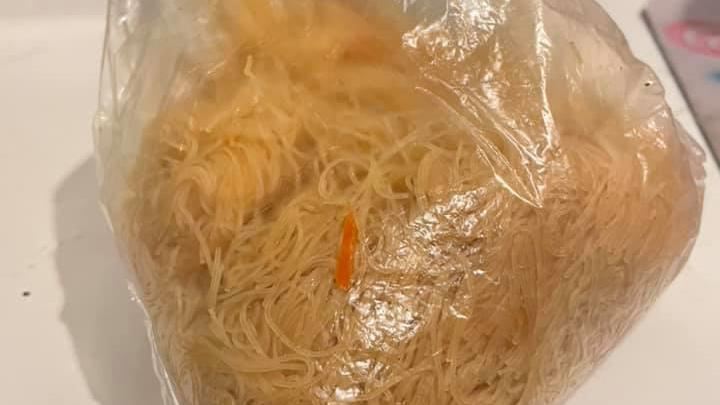 下班收女兒送炒米粉　理由單親媽苦澀